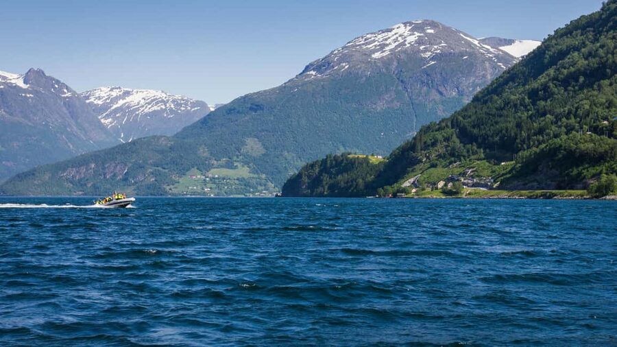 Olden: Nordfjord RIB Boat Tour with Live Commentary - Why a RIB is a good way to see Nordfjord