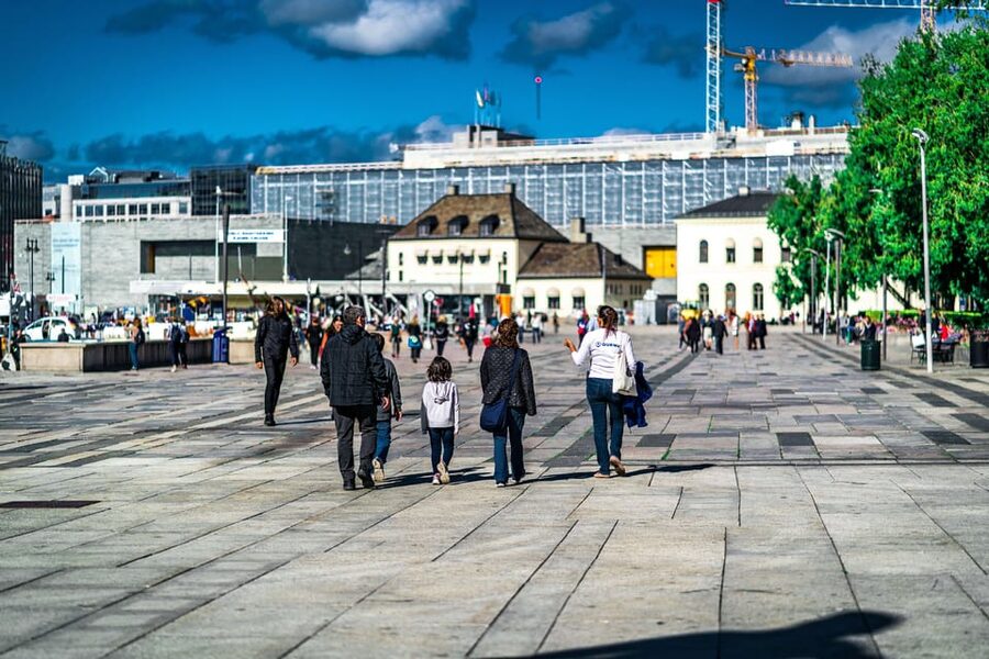 Oslo: 3-hour Highlights & Vigeland Park Private Walking Tour - Gustav Vigeland’s sculptures in Frogner Park