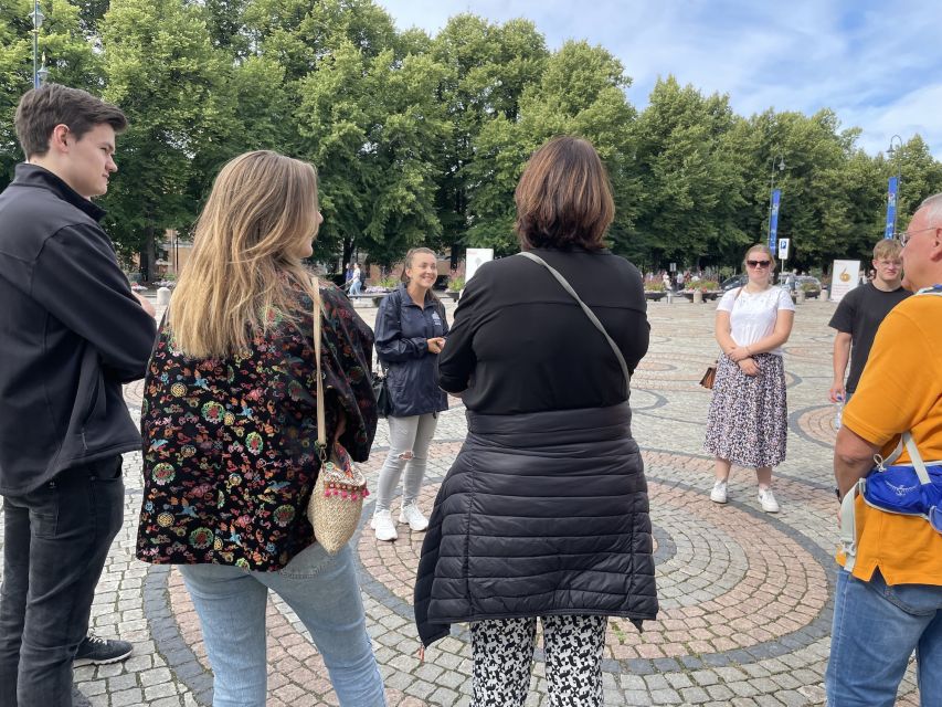 Oslo: Best of Oslo Walking Tour & Fjords Sightseeing Cruise - Boarding the historic vessel for Oslo’s fjords