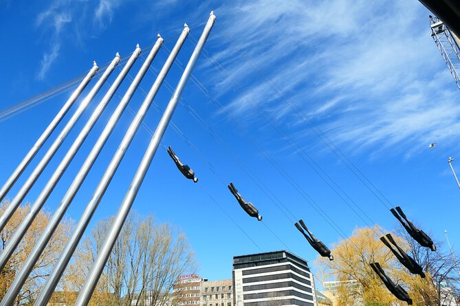 Oslo City Walks: The City of Contrasts - Crossing the Acrobat bridge into Bjørvika