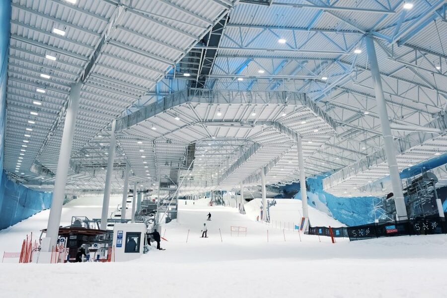 Oslo: Day Pass for Downhill Skiing at SNØ Ski Dome - Why SNØ is different from an ordinary ski day