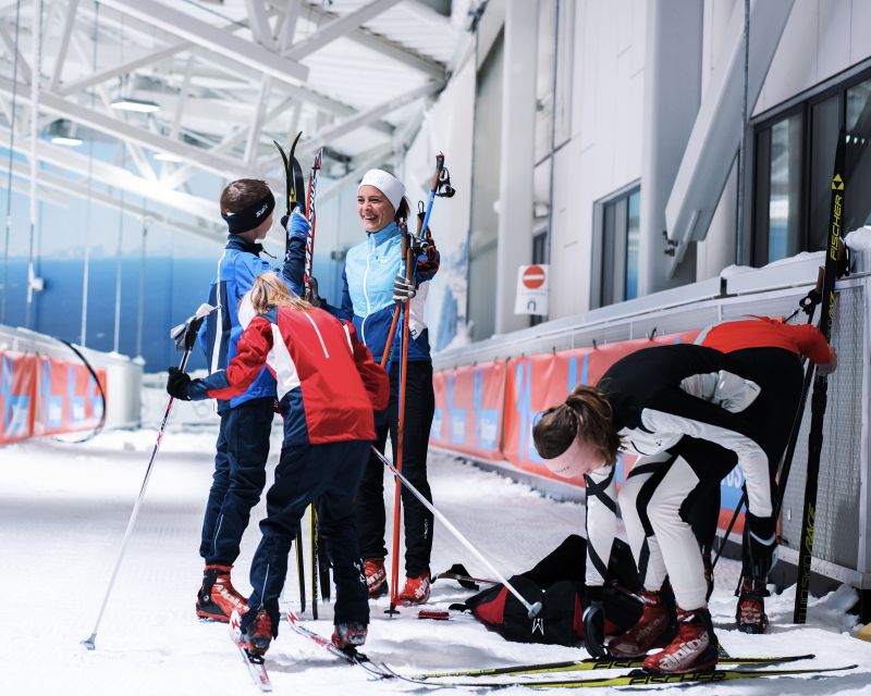 Oslo: Day Pass for Downhill Skiing at SNØ Ski Dome - Getting dressed without filling your suitcase