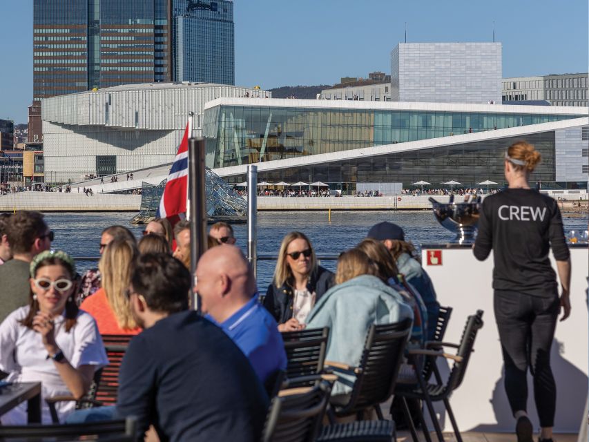 Oslo: Electric Boat Cruise with Brunch - A calm start at Rådhusbrygge 2