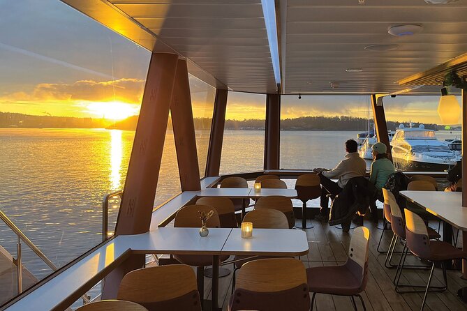 Oslo fjord 3-Course Dinner Cruise with Live Music - Boarding at Rådhusbrygge 2