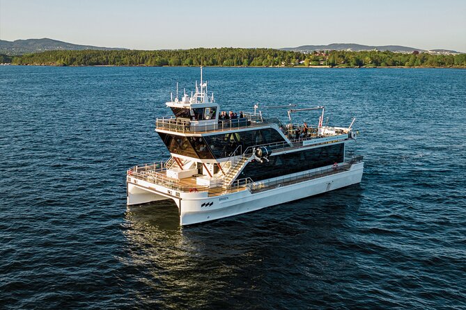 Oslo fjord 3-Course Dinner Cruise with Live Music - Who should book this Oslo dinner cruise?