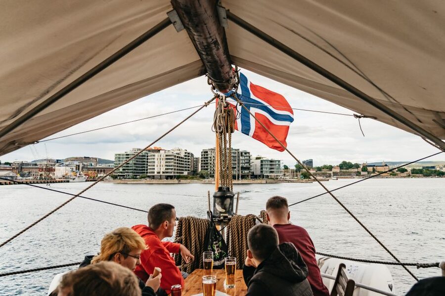 Oslo: Fjord Evening Cruise with Shrimp Buffet - Boarding beside Oslo City Hall