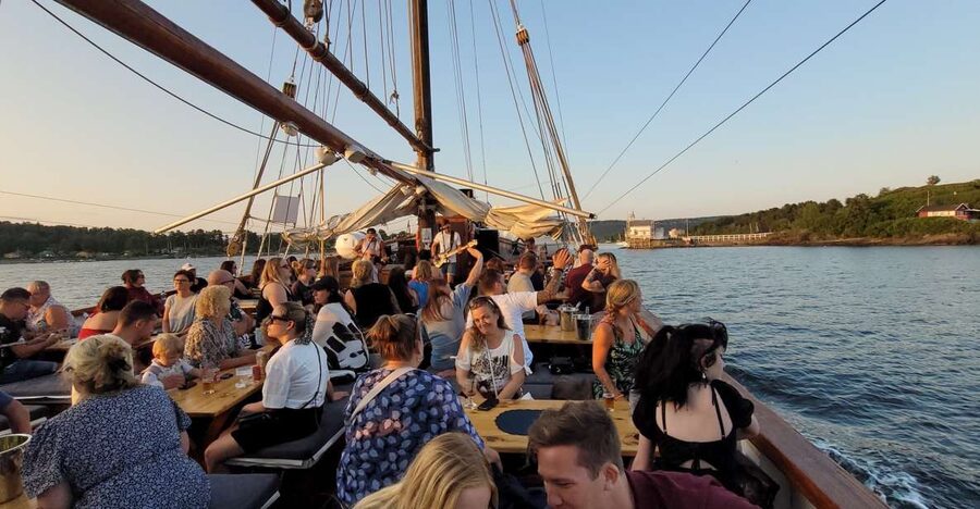 Oslo Fjord Evening Live Rock music cruise with Shrimp buffet - Three hours among Oslo’s islands and narrow sounds
