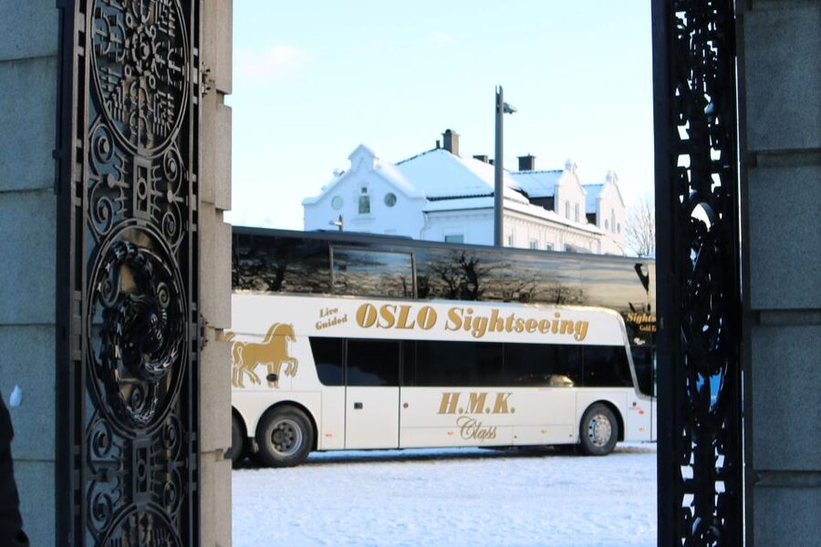 Oslo: Guided Oslo Highlights Tour by bus & Oslofjord cruise - A practical first look at Oslo by coach