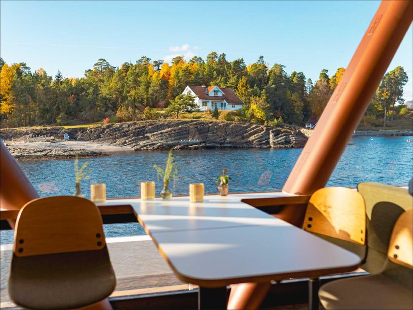 Oslo: Guided Sightseeing Fjord Cruise on Premium Silent Boat - Food, drinks, and cold-weather comfort