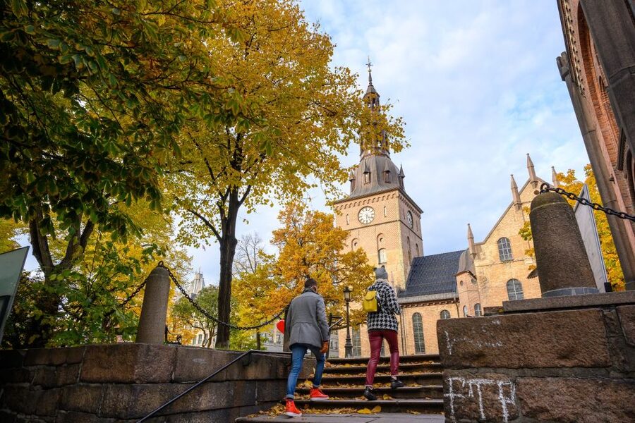 Oslo: Historic Myths & Legends Evening Walking Tour - Akershus Fortress, engineering, and prisoners