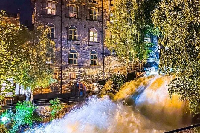 Oslo: Norwegian Food Tour & Hidden Gems City Walk - Walking through Grünerløkka’s back streets