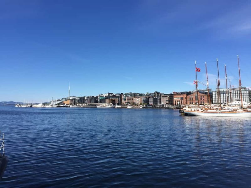 Oslo: Oslo Discovery Tour with 2 Museums Included - Holmenkollen: ski history with a wide view