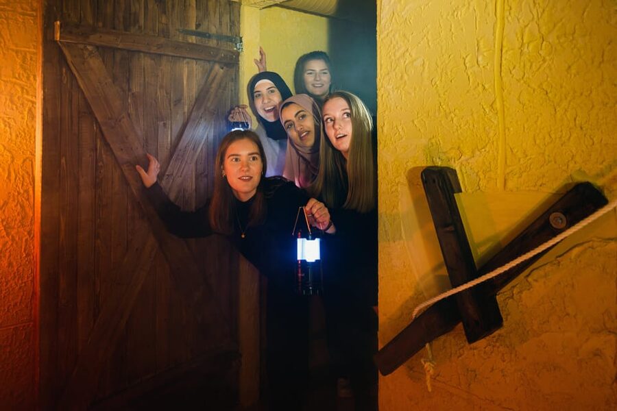Oslo: Perfect Escape - Fun and exciting Escape Rooms - Starting the mission in central Oslo