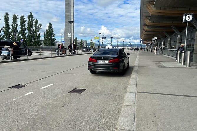 Oslo Private Airport/Hotel Transfer Service || English Speaking - Price and what the fixed fare buys you