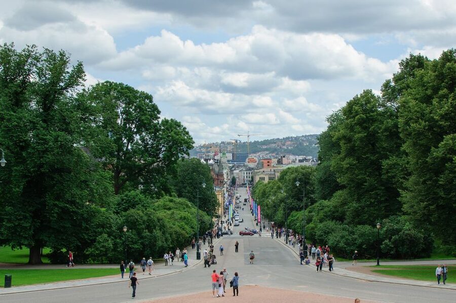 Oslo: Private City Center Highlights Guided Walking Tour - What the private price means for your group