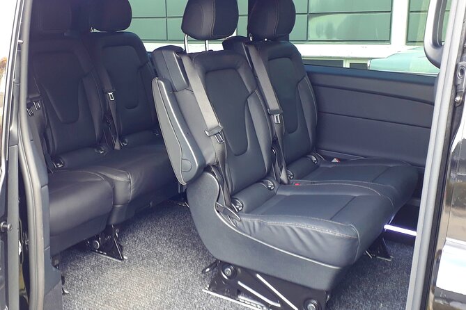 Oslo Private Transfer Between Gardermoen Airport and City - How flight delays and late arrivals are handled