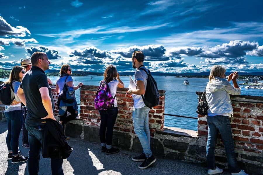 Oslo: Private Walking Tour - Guides, languages, and the private format