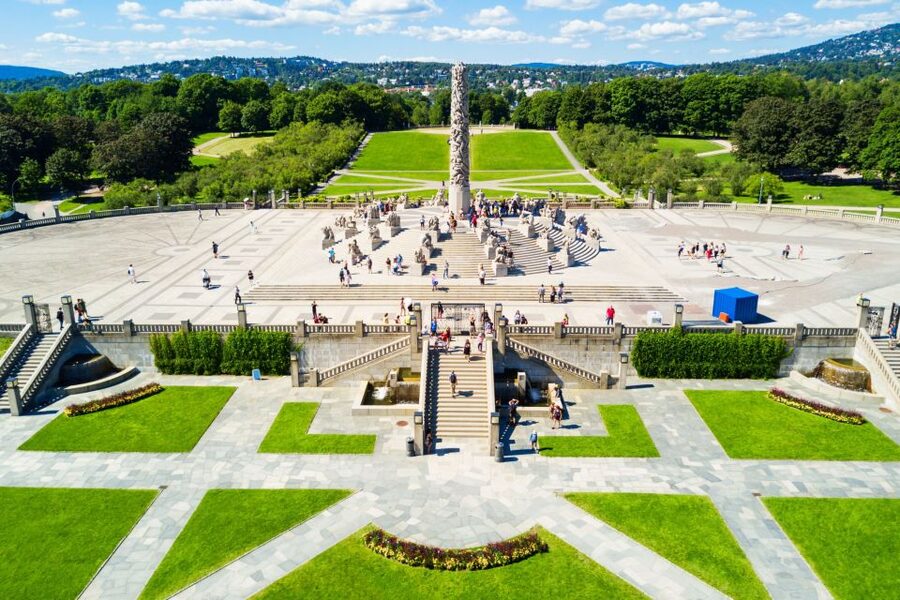 Oslo: Private Walking Tour with a Local Guide - Seeing Oslo’s main sights without a fixed script