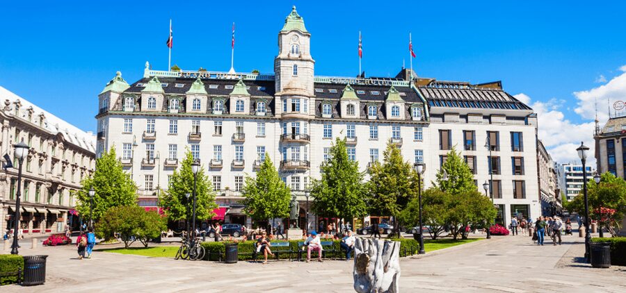 Oslo Self Guided Walking Tour with an APP - A practical introduction to Oslo in three hours