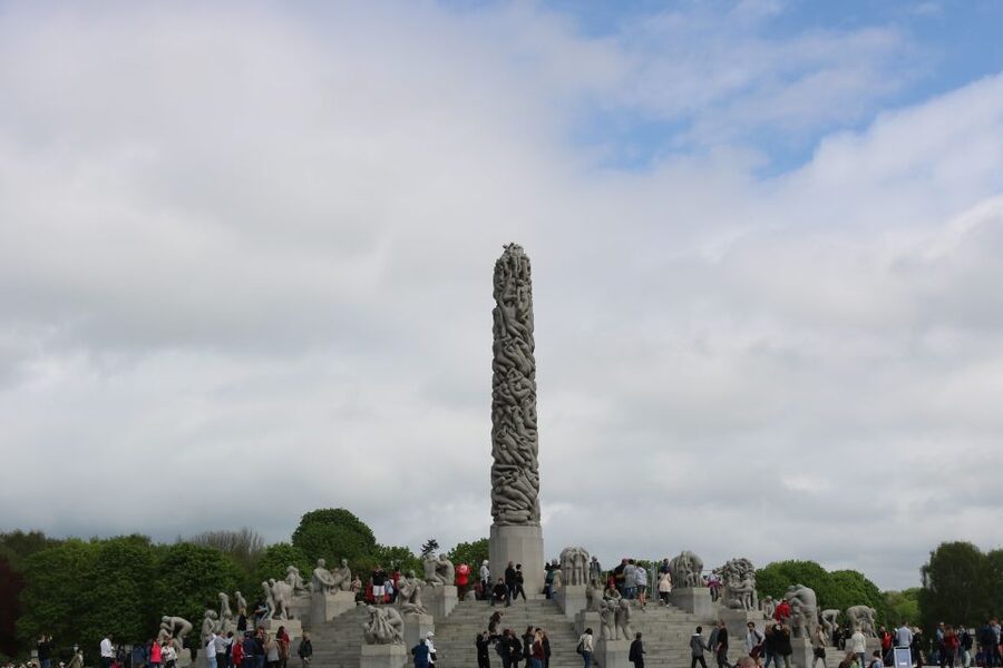 Oslo: Sightseeing with Holmenkollen Ski Jump & Vigeland Park - Key points to know before booking