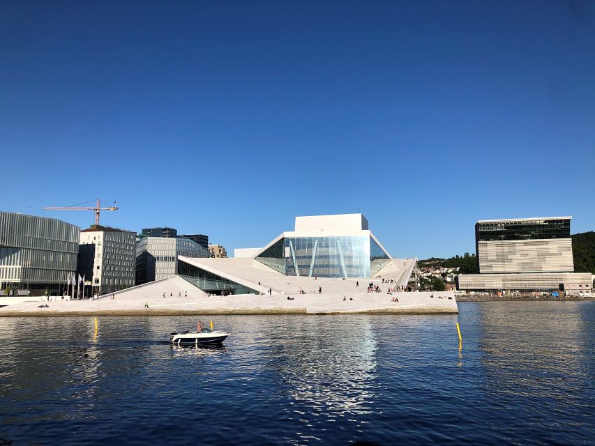 Oslo: Sightseeing with Holmenkollen Ski Jump & Vigeland Park - Vigeland Park and 200 sculptures by one artist
