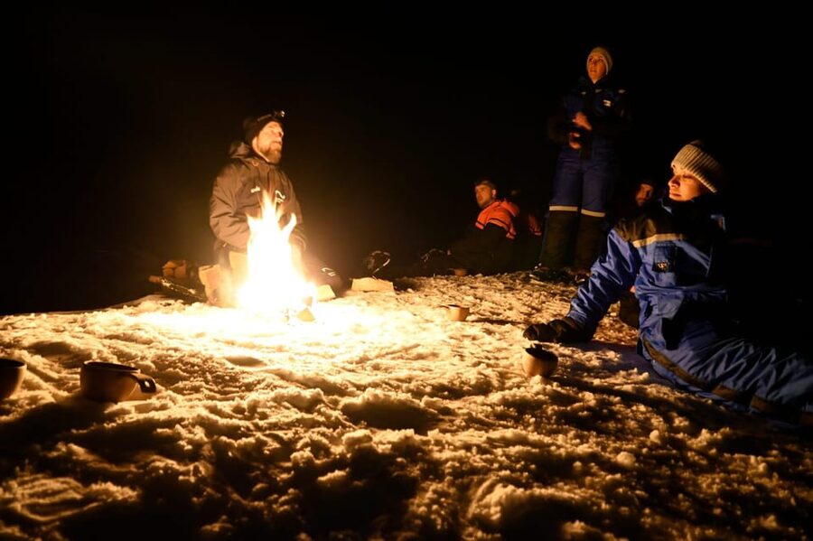 Oslo: Snowshoeing in the Forest with Norwegian BBQ - Frederik’s relaxed style makes the difference