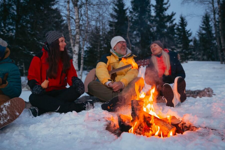 Oslo: Snowy Forest Torchlight Walk with Campfire - FAQ
