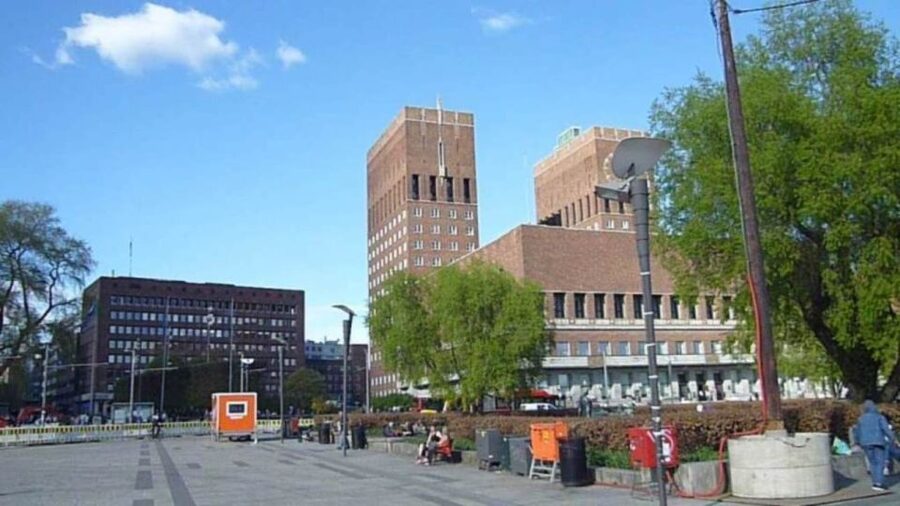 Oslo Unveiled: Private Walking Tour - Timing, walking comfort, and Oslo weather