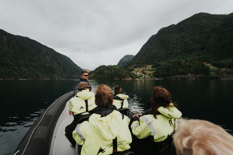 Øystese: Hardangerfjord RIB safari to the Fyksesund branch - Entering the narrow Fyksesund branch