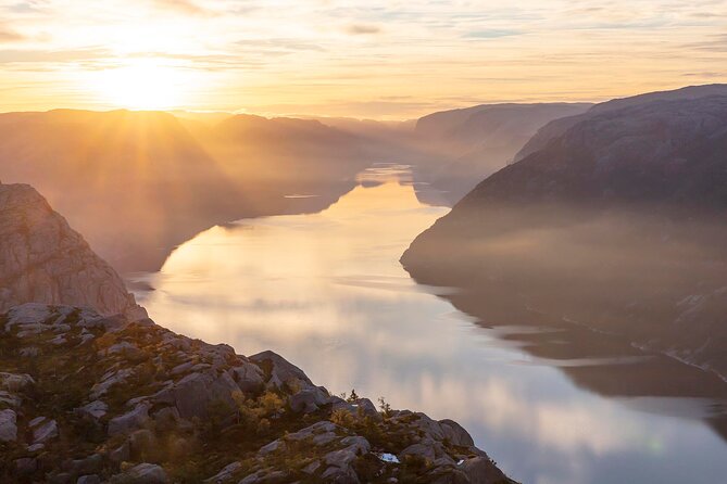 Preikestolen Sunrise Hike And Breakfast Buffet - Key points at a glance