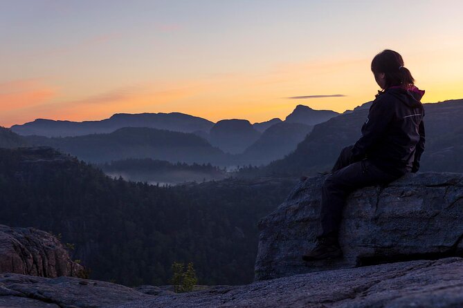 Preikestolen Sunrise Hike And Breakfast Buffet - Why sunrise is the smart time for Preikestolen