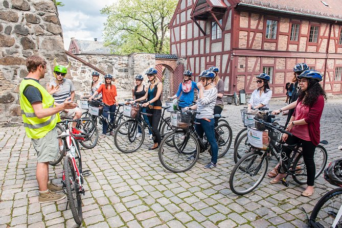 Private Bike Tour (3 hours) - Vigeland Park and Norway’s most unusual art stop