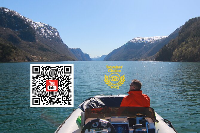 Private Cruise: Mostraumen by Zodiac or Lux Pontoon Boat - Choosing between the pontoon and the Zodiac