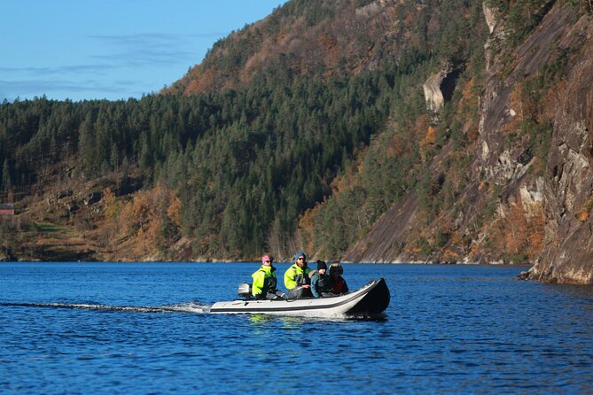 Private Fjordcruise by Luxury Pontoon Boat - Bergen Fjords - The remote section: scenery without the crowds