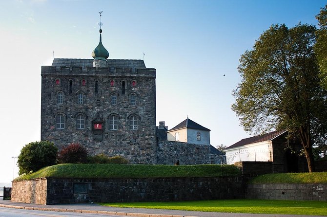 Private Guided City Sightseeing - Bergens Top Attractions - Bergenhus Fortress and Håkon’s Hall