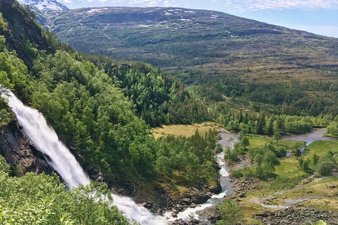 PRIVATE GUIDED TOUR: Folgefonna Glacier roundtrip from Bergen, 8 hours - Route 7 and the first waterfall stop