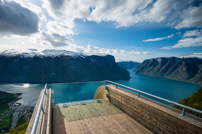 Private tour, Bergen to Oslo - Nærøyfjord Cruise & Flåm Railway - From Myrdal across Hardangervidda toward Oslo