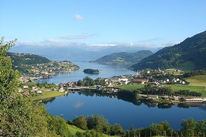 Private tour - Hardangerfjord, Voss Gondola & 4 Great Waterfalls - Voss and the ride up Mount Hanguren