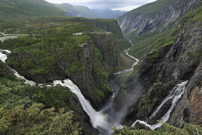 Private tour - Hardangerfjord, Voss Gondola & 4 Great Waterfalls - Fossen Bratte starts the waterfall parade