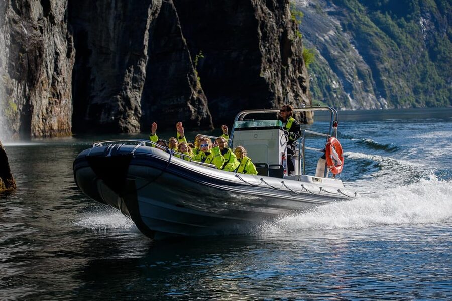 RIB Geiranger - Fjordsafari - Starting at Geiranger Brygge
