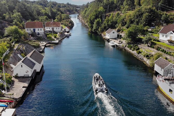 RIB Speed Sightseeing in Kristiansand - Tømmerstø Brygge and the Norwegian cabin coast