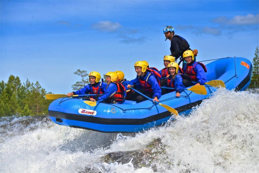 Setesdal, Evje: Family Rafting on the beautiful Otra river - Practice on the course before the bigger moments