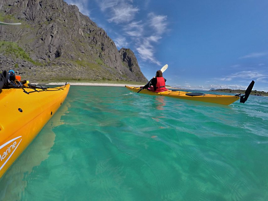 Skrova Island : 3hours Guided Kayak Tour - Who should book this Skrova outing?