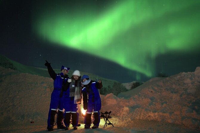 Small Northern Lights Tour Max 8 Guests Pickup and Photography - Leaving Tromsø around 6:30 p.m.
