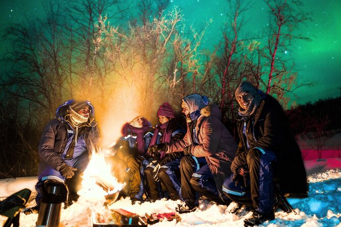 Small Northern Lights Tour Max 8 Guests Pickup and Photography - Campfire food makes the waiting easier