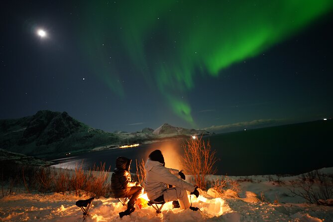 Small Northern Lights Tour Max 8 Guests Pickup and Photography - The included photography is a real advantage
