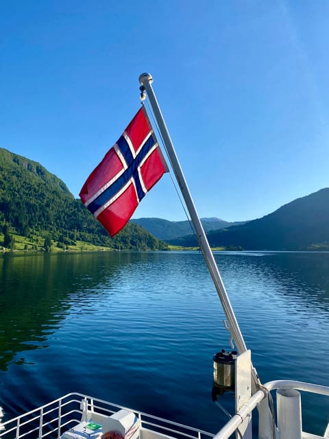Sogndal: Cozy evening Cruise. Boat tour - Key points to know before boarding