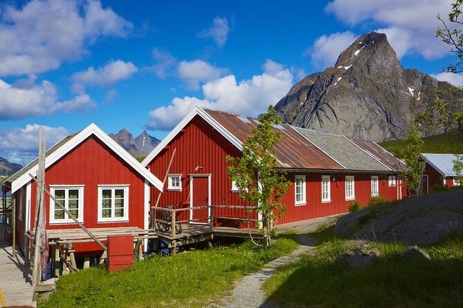 Special Summer Cruise Bus Tour of Lofoten - Skagsanden Beach: a wide-open first impression