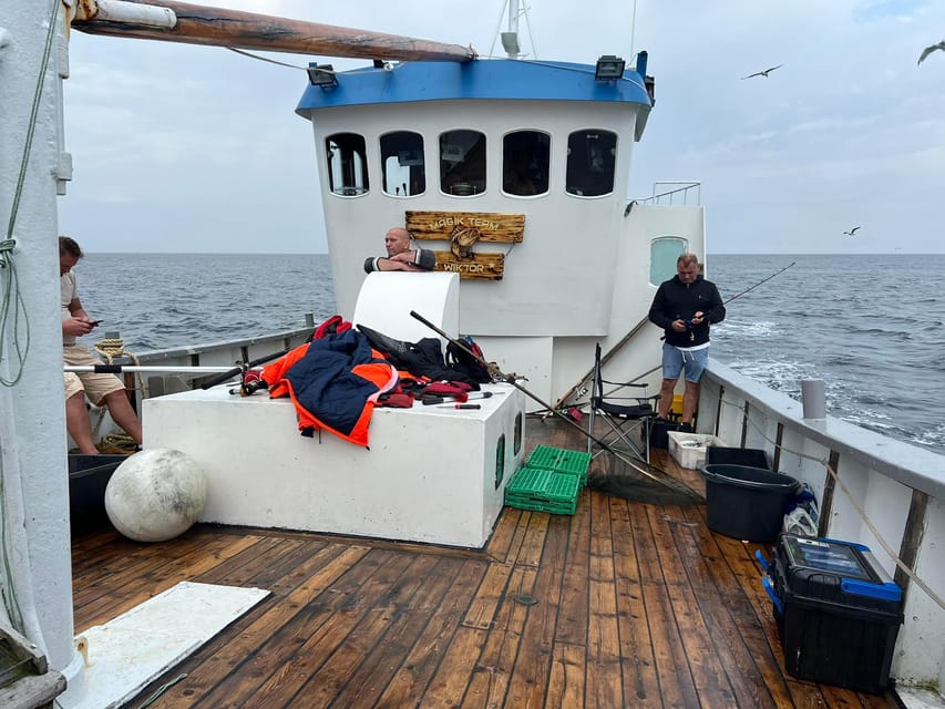 Stavanger: 5-Hour Fishing Trip with Equipment and Guide - What the guide adds for a beginner