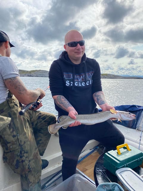 Stavanger: 5-Hour Fishing Trip with Equipment and Guide - The Norwegian coast between casts